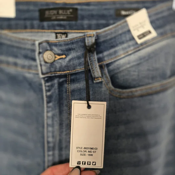 Judy Blue Light Blue Flare Jeans - Picture 4 of 6